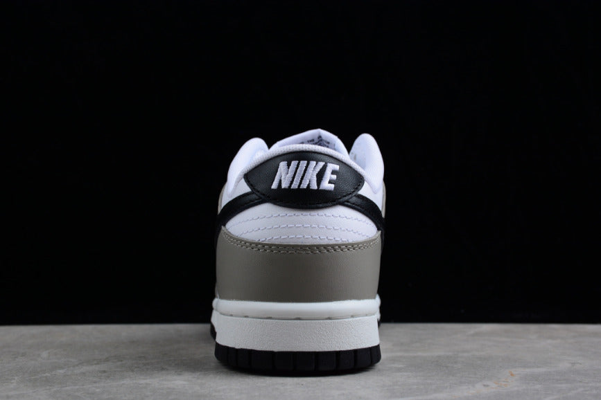 NK Dunk Low Light Smoke Grey
