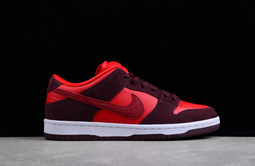 NK Dunk Low Cherry