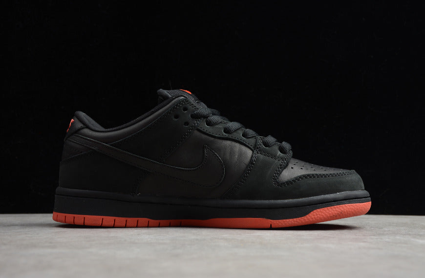 NK Dunk Low “Black Pigeon”