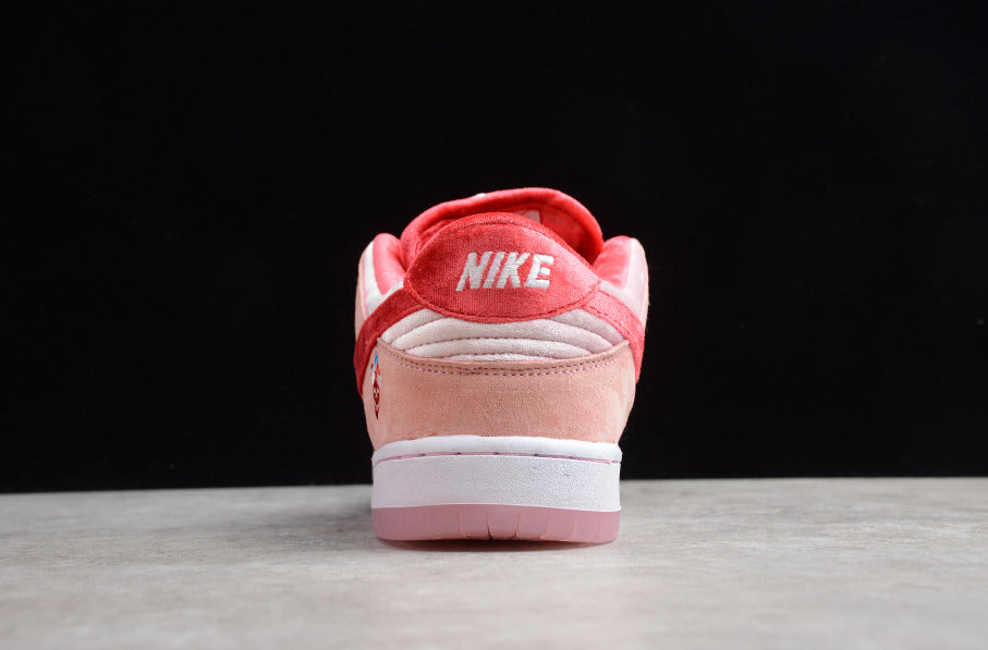 StrangeLove X NK Dunk Low Valentine's Day