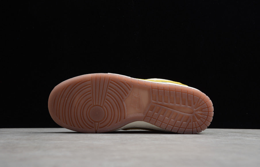 NK Dunk Low “Lemon Drop”