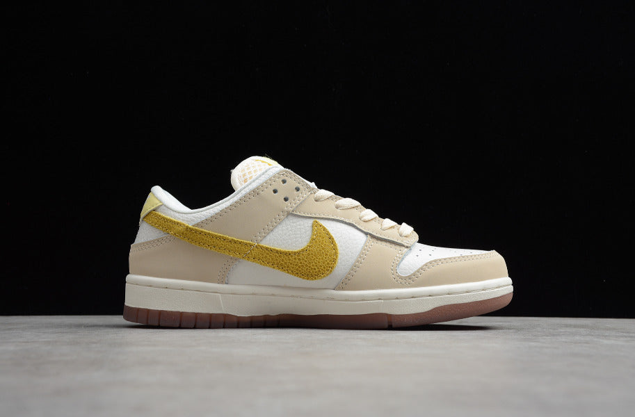 NK Dunk Low “Lemon Drop”
