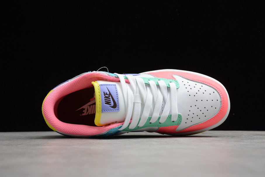 NK Dunk Low SE 'Easter'