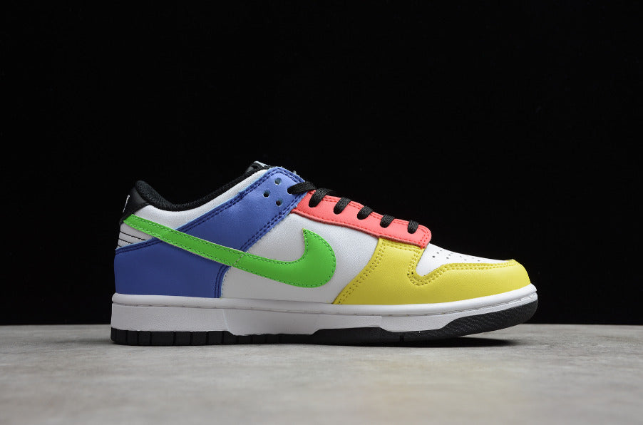 NK Dunk Low 'Green Strike'