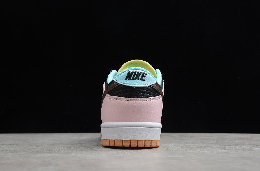 NK Dunk Low SE 'Free.99' Black