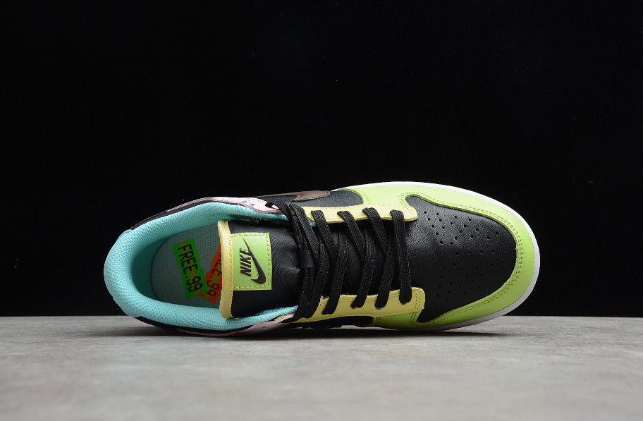 NK Dunk Low SE 'Free.99' Black