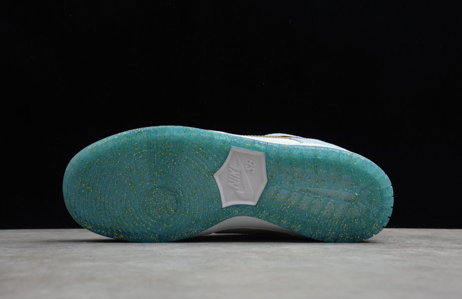 NK Dunk Low Sean Cliver
