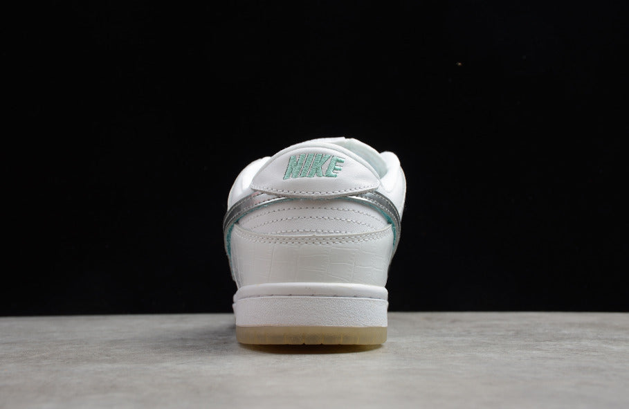 NK Dunk Low QS White Diamond