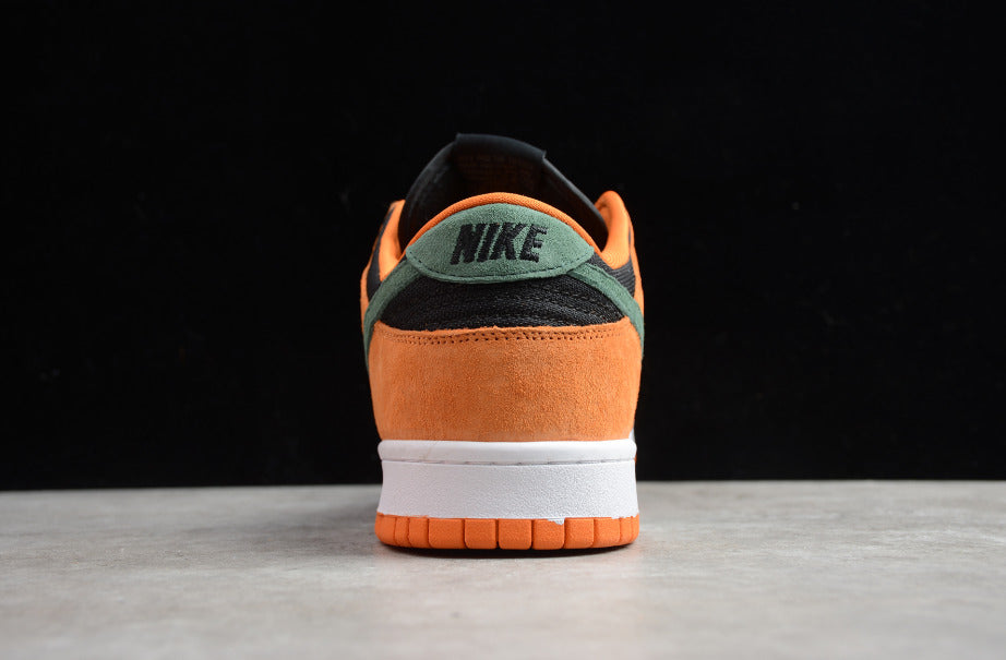 NK Dunk Low “Ceramic” Black Orange