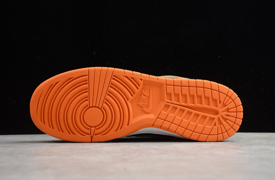 NK Dunk Low “Ceramic” Black Orange