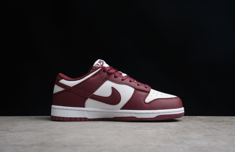 NK Dunk Low Bordeaux
