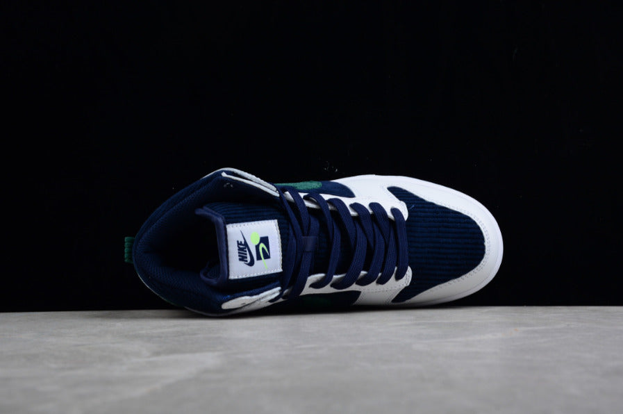 NK Dunk High Sports Specialties