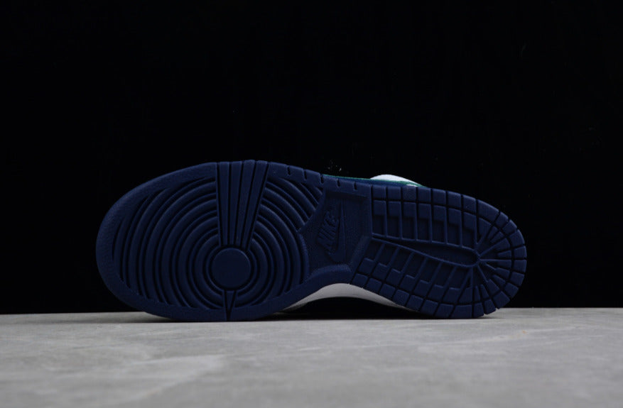 NK Dunk High Sports Specialties