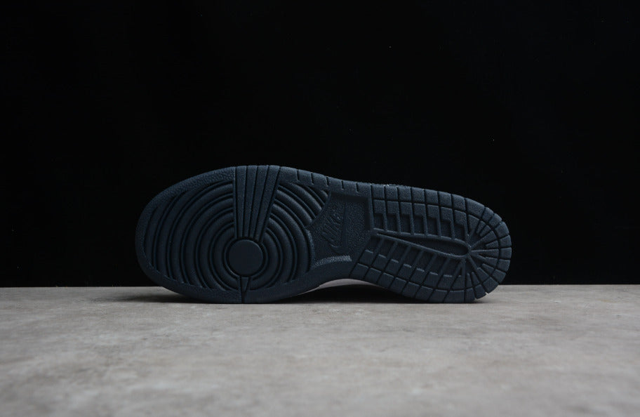 NK Dunk Low Georgetown