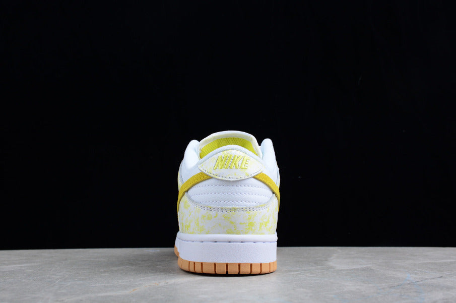 NK Dunk Low Yellow Strike