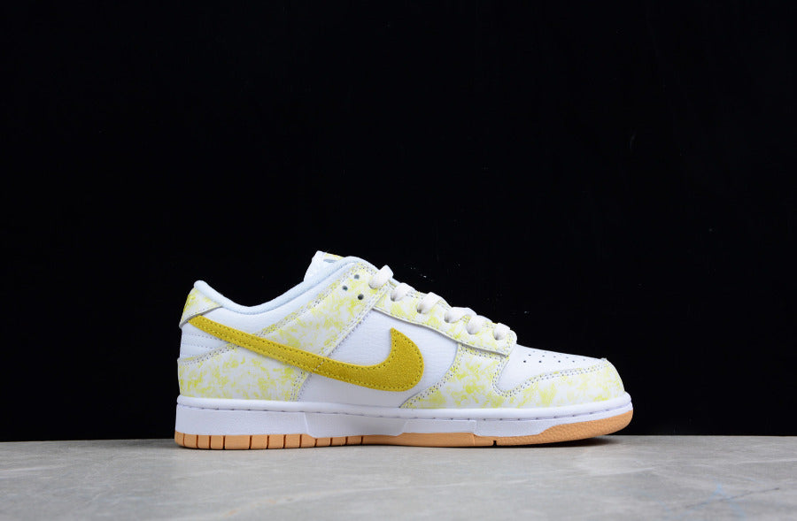NK Dunk Low Yellow Strike