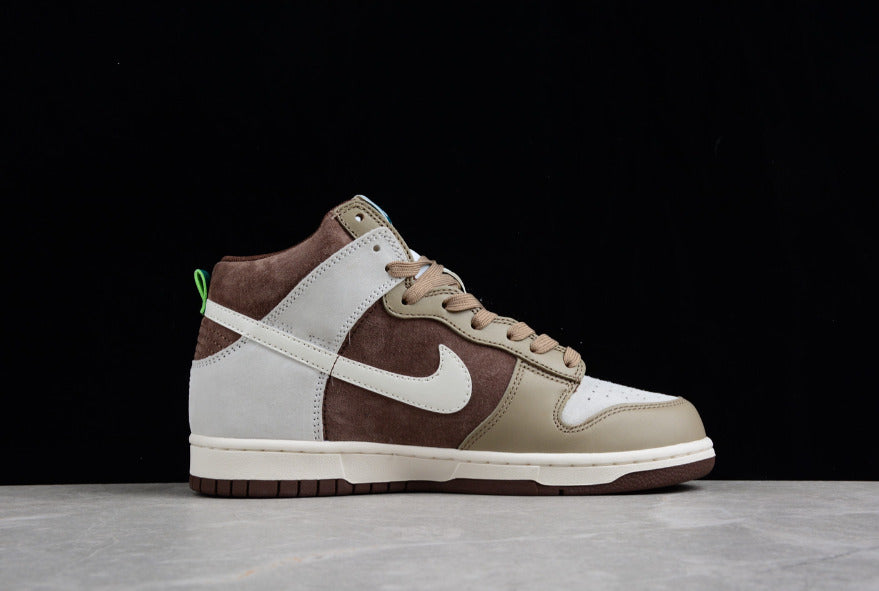 NK Dunk High Light Chocolate