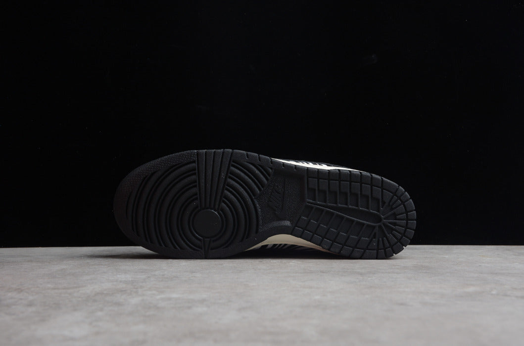 Quartersnacks X NK Dunk Low Zebra