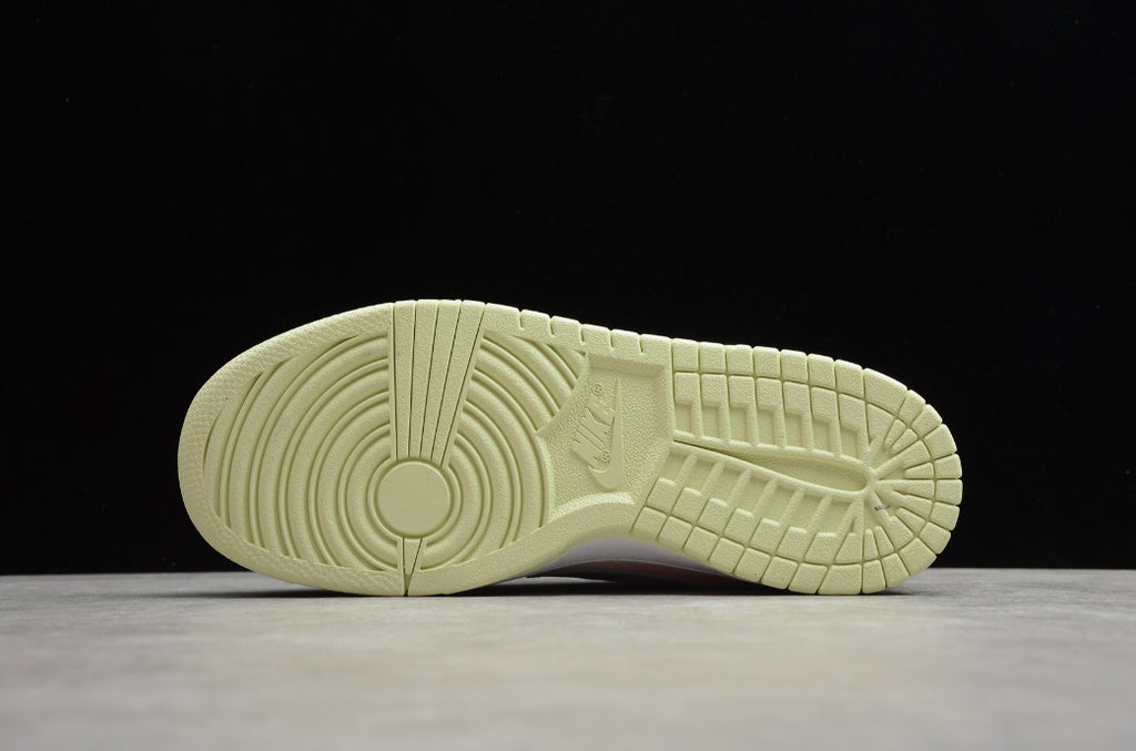 NK Dunk Low Lime Ice