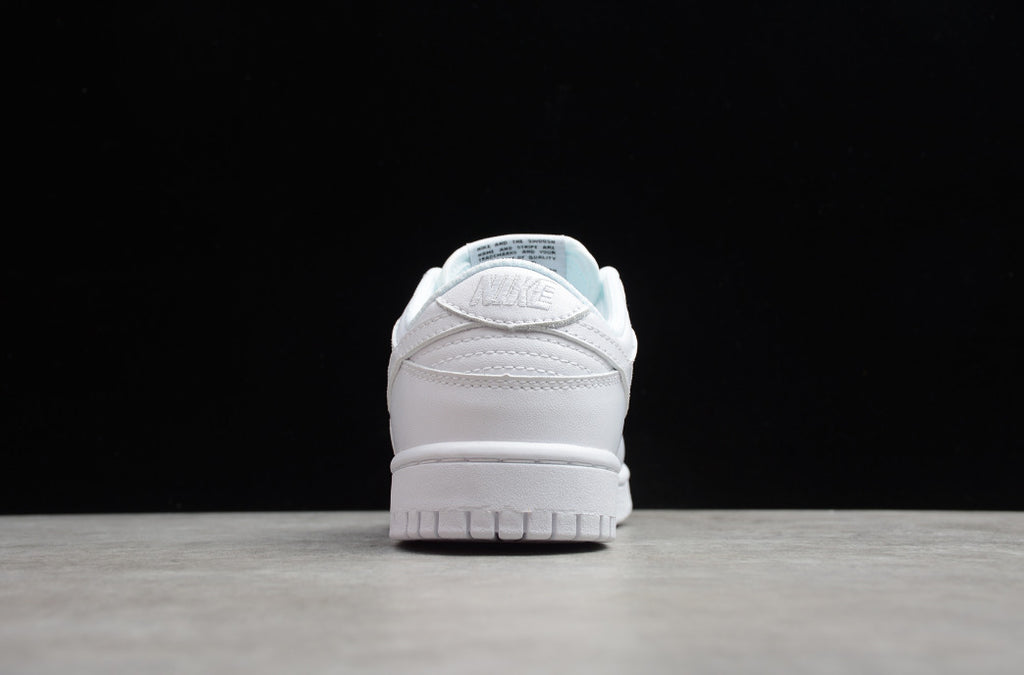 NK Dunk Low Triple White