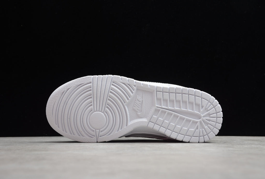 NK Dunk Low Triple White