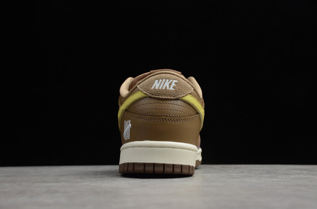 Undefeated X NK Dunk Low Canteen