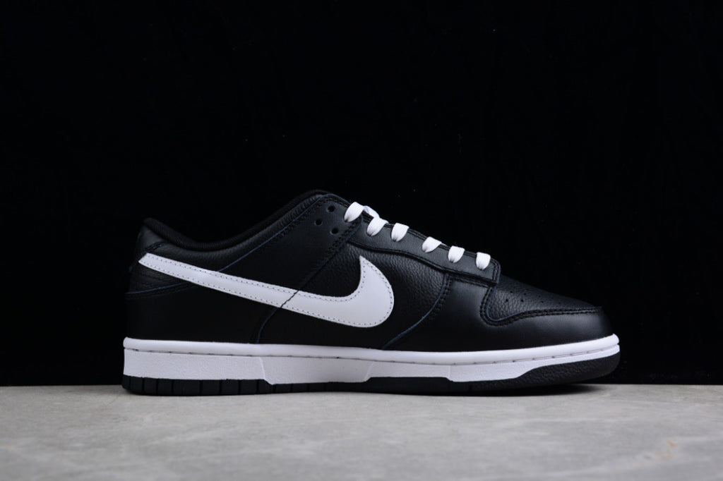 NK Dunk Low Black And White