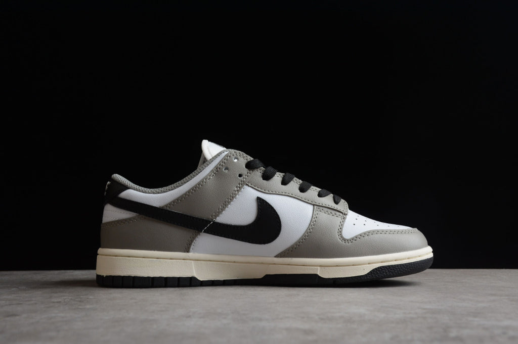 NK Dunk Low W Light Smoke Grey