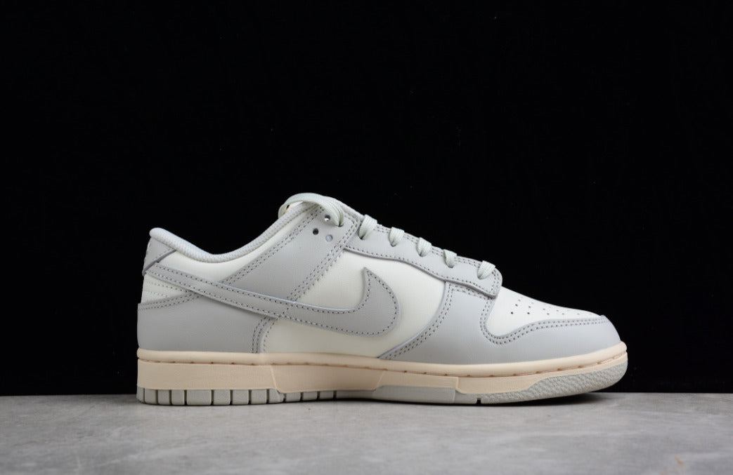 NK Dunk Low Light Bone