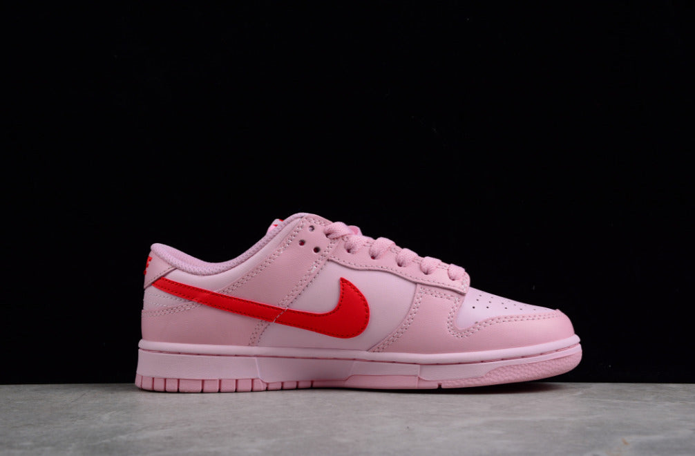 NK Dunk Low “Triple Pink”