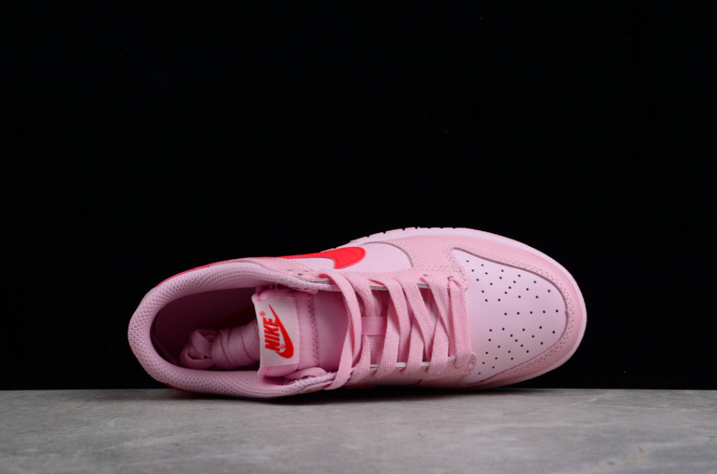 NK Dunk Low “Triple Pink”