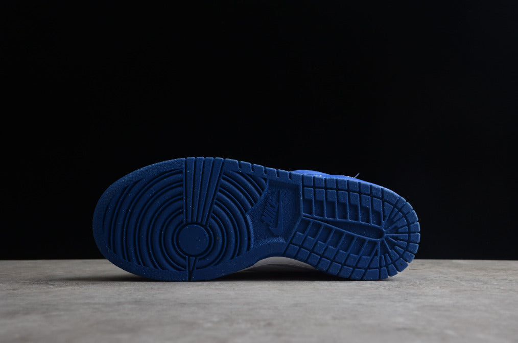 NK Dunk Low Disrupt 2 “Hyper Royal”