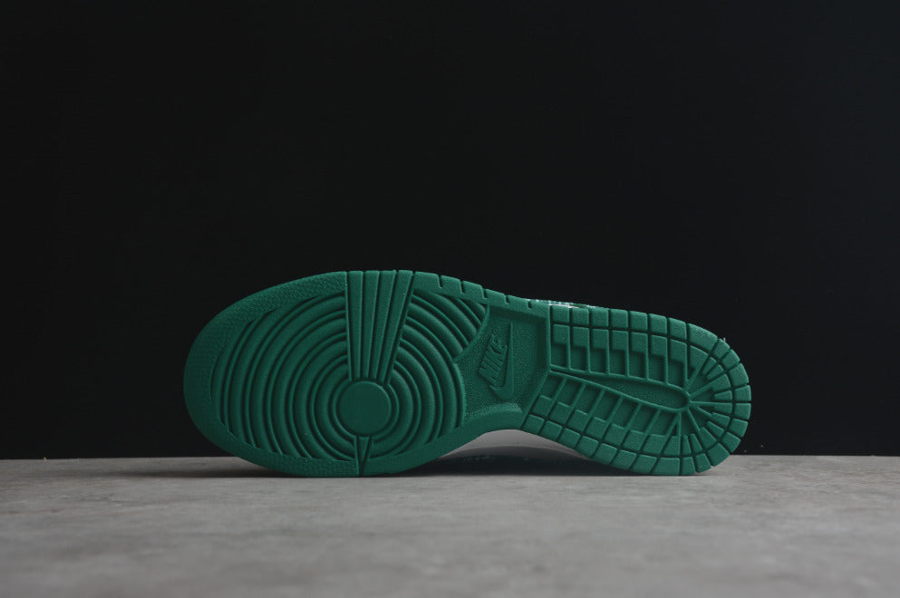 NK Dunk Low ‘Green Paisley’