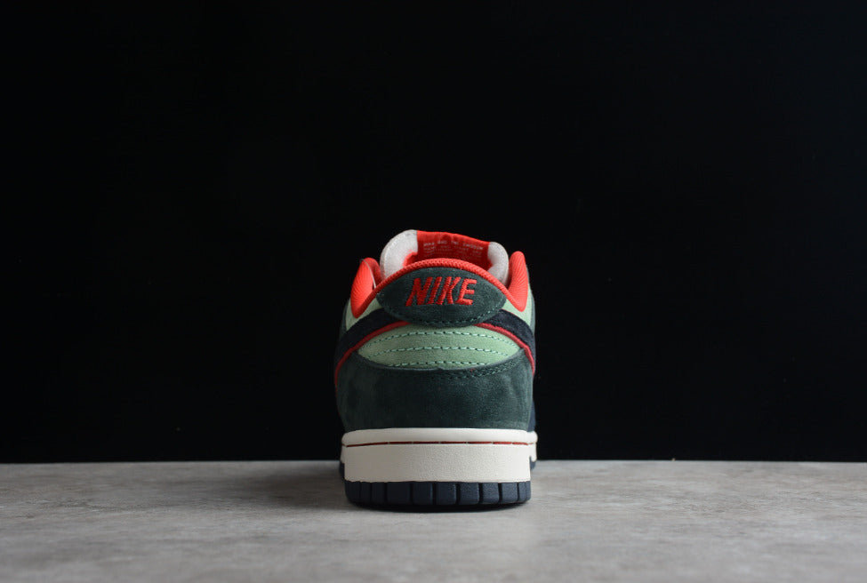Otomo Katsuhiro X NK Dunk Low Steamboy OST Orchid Red Blackish Green