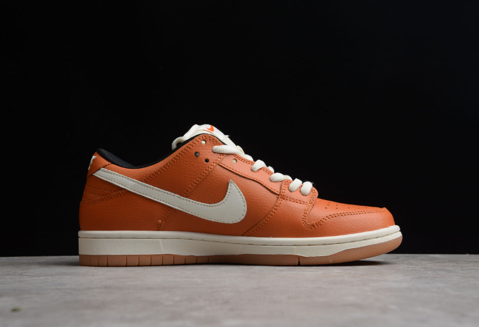 NK Dunk Low Dark Russet