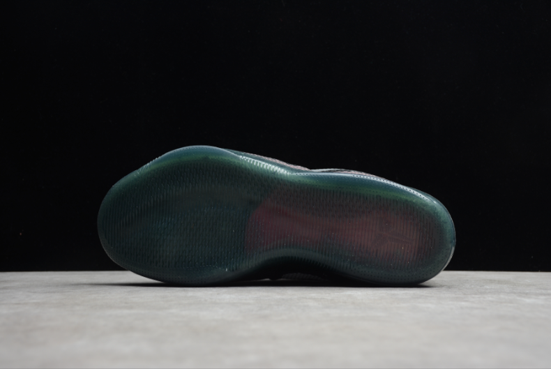 NK Kobe 11 EM Low lnvisibility Cloak