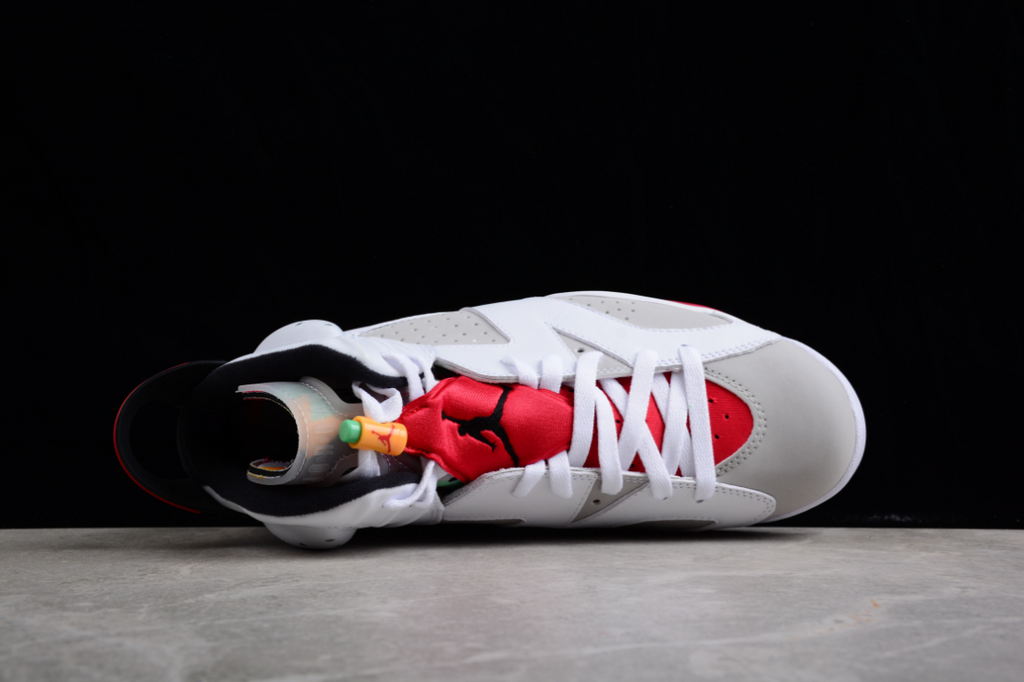 Air Jordan 6 Hare