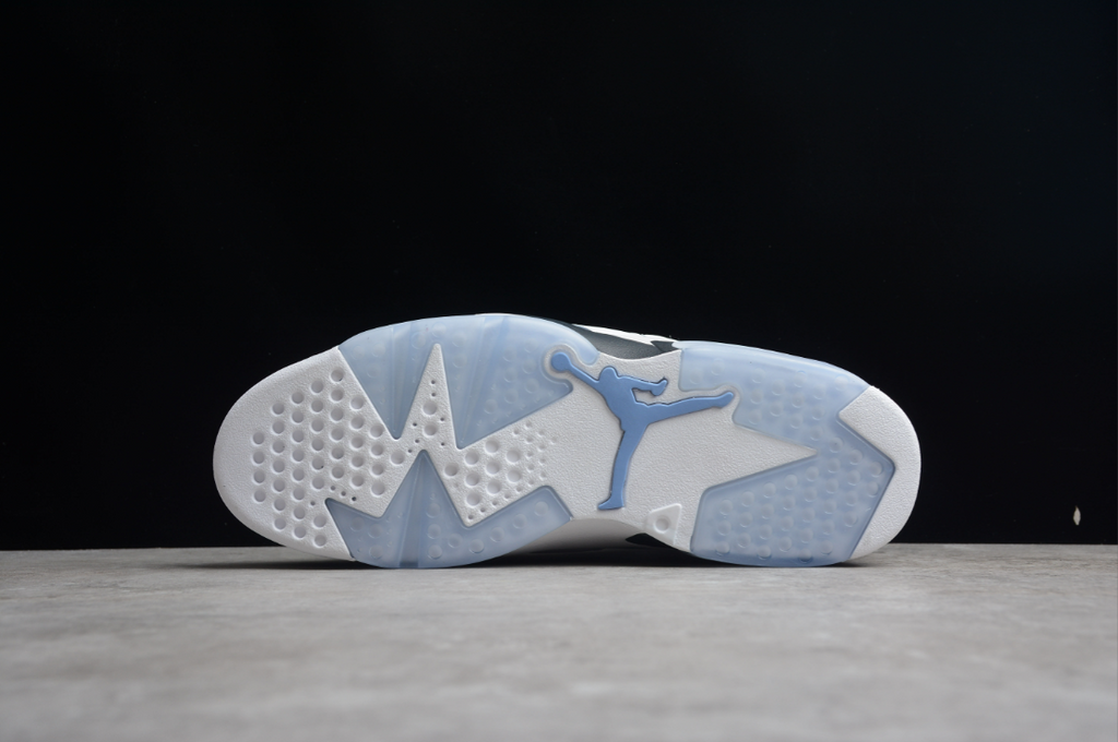 Air Jordan 6 University Blue
