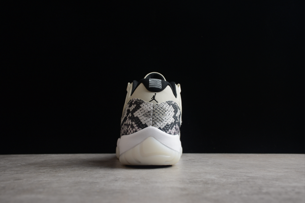 Air Jordan 11 Retro Low 'Light Bone Snakeskin'