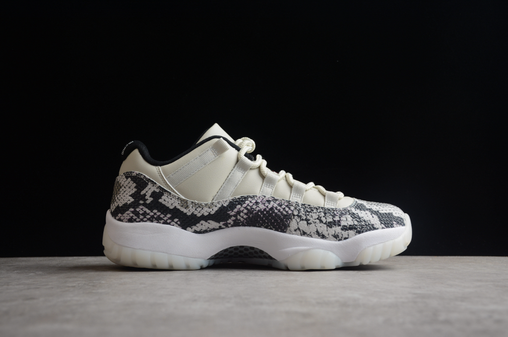 Air Jordan 11 Retro Low 'Light Bone Snakeskin'