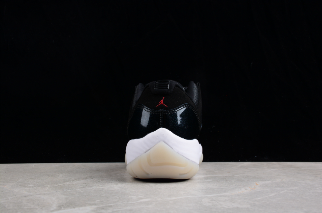 Air Jordan 11 Low '72-10'