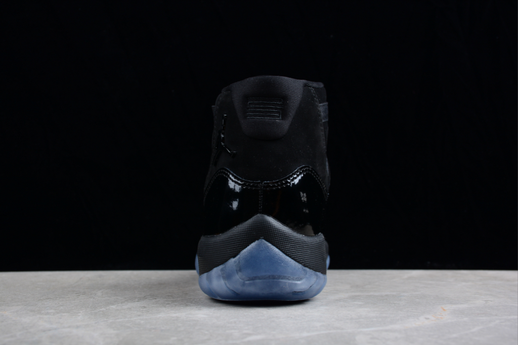 Air Jordan 11 “Cap and Gown”