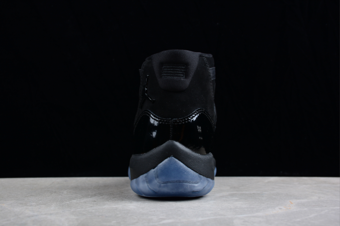 Air Jordan 11 “Cap and Gown”