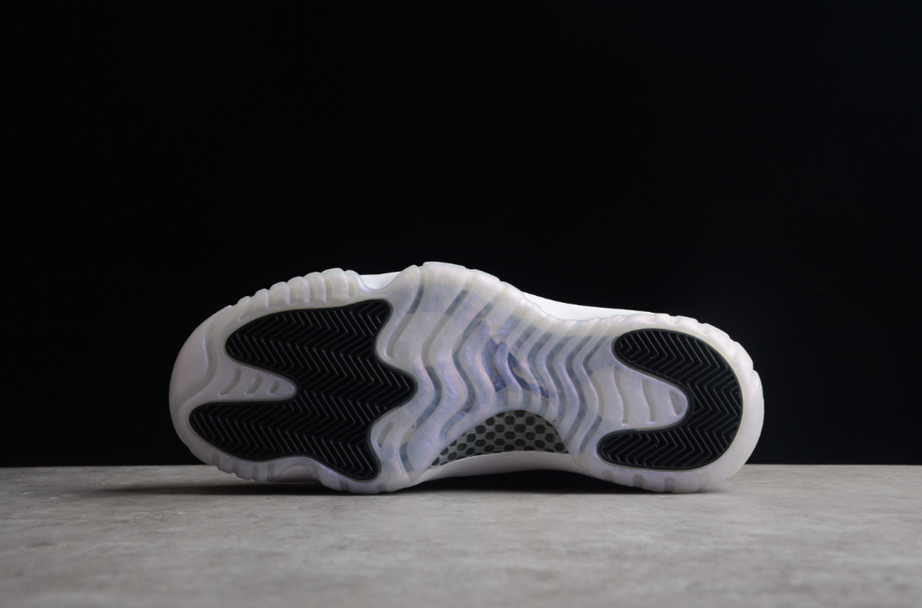 Air Jordan 11 Low Easter