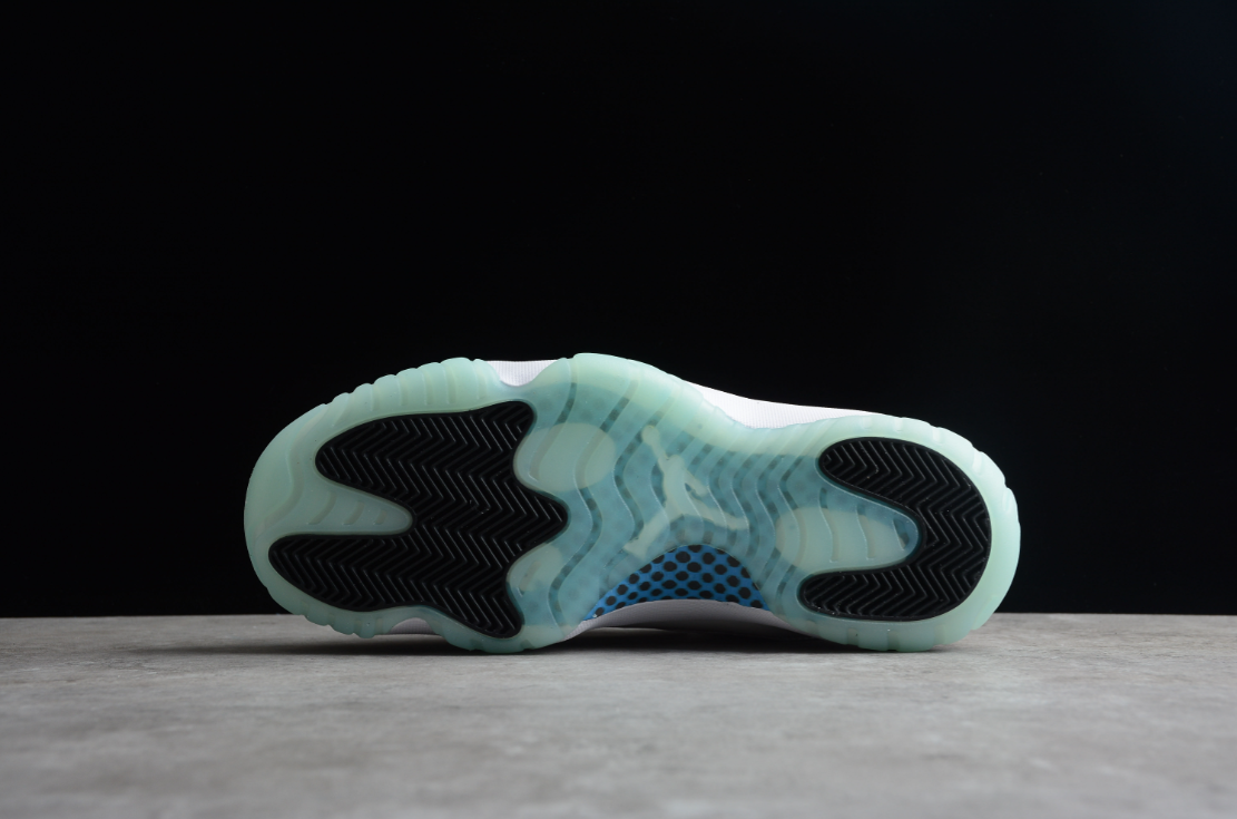 Air Jordan 11 Retro Low Legend White Blue