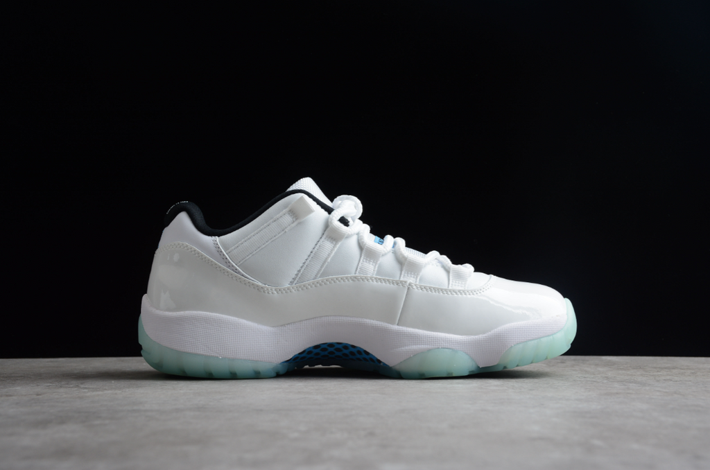 Air Jordan 11 Retro Low Legend White Blue
