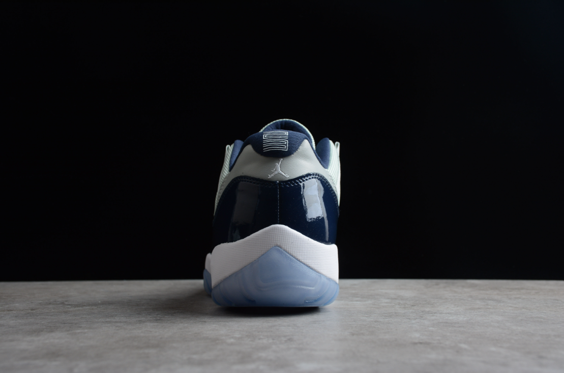 Air Jordan 11 Retro Low Georgetown