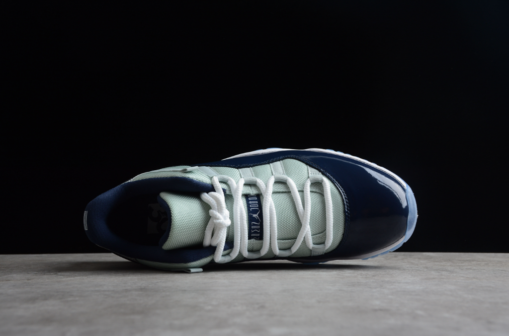 Air Jordan 11 Retro Low Georgetown