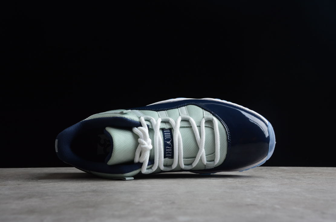 Air Jordan 11 Retro Low Georgetown