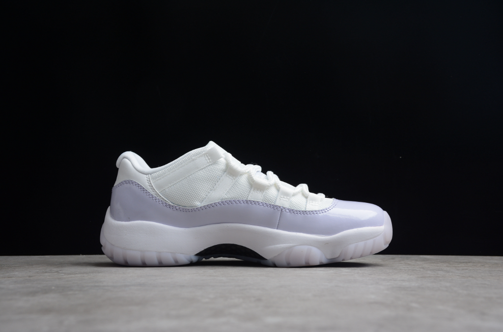 Air Jordan 11 Retro Low Pure Violet